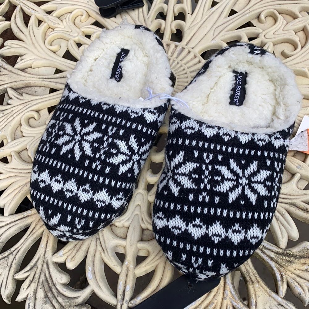 Joe Boxer slippers NWT